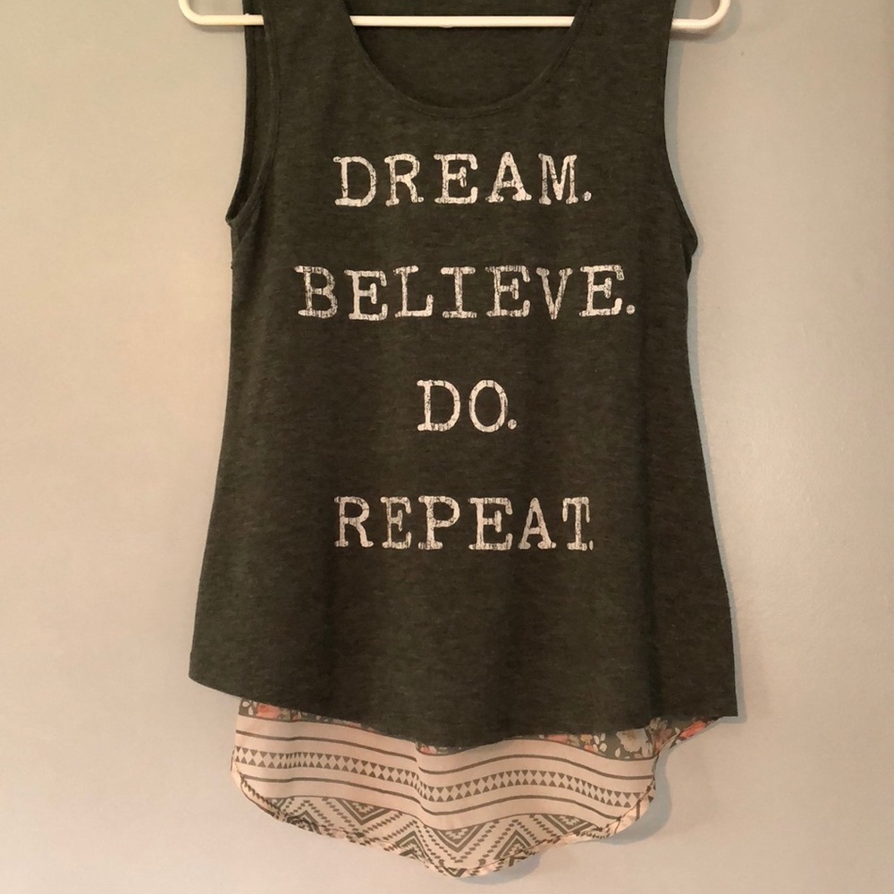 Green tank top (juniors) small